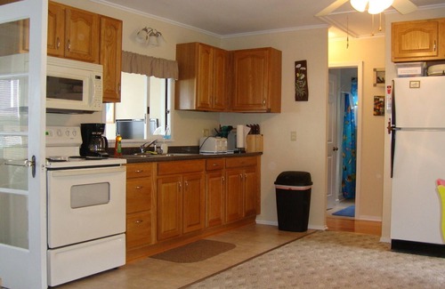 Honeoye Cottage | Guest Rated: Honeoye Lake - Cozy Lakefront Retreat with Spa