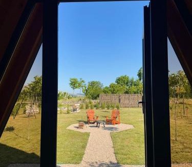 Canton 10 Ski Chalet | Guest Rated 10/10: Honey Glamping Resort with Ocean View