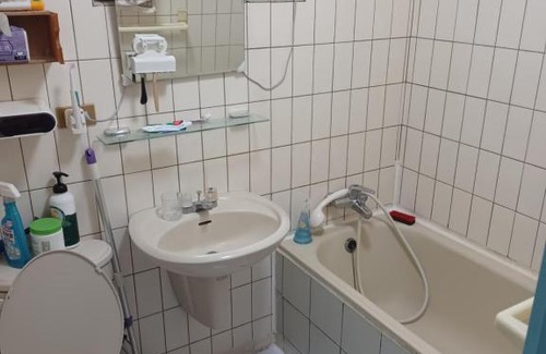 Yonghe House | Pet-Friendly Honey Ocean Hotel with Hot Tub & Kitchen