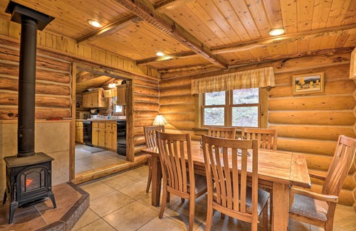 McLeod Cabin | Tranquil Honey's Cabin: Fish, Hike & Relaxing Views