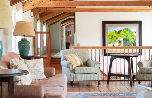 Newquay House | Stay at Honeycrisp Barn: Pet-Friendly Family Retreat