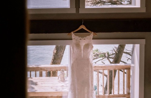 Gold Beach House | Honeymoon Cove: Oceanfront Spa & Breakfast with 9.8 Rating