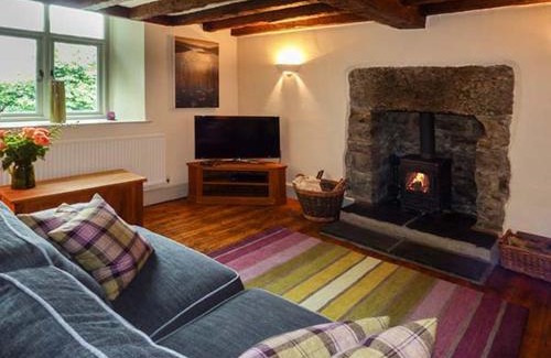 Brigsteer House | Welcome to Honeypot Cottage: Family-Friendly Getaway