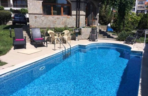 Aheloy Villa | Cozy Honeypot Villa with Pool, Spa & Family-Friendly Fun