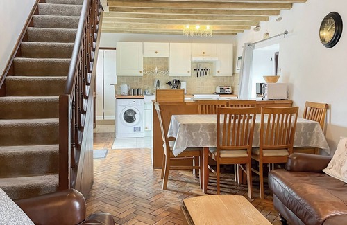 Grangemill Cottage | Inviting 3 Bedroom Accommodation with Kitchen in Matlock