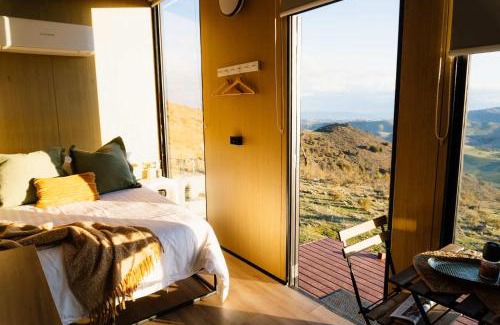 Red Hill House | Honeysuckle Hunter's Hut 2 by Tiny Away