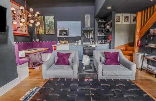 Wittersham Cottage | Pet-Friendly Honeysuckle Holiday Cottage in Iden - 10/10 Rated