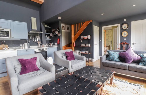Wittersham Cottage | Pet-Friendly Honeysuckle Holiday Cottage in Iden - 10/10 Rated