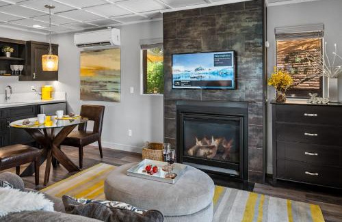 West Sedona House | Romantic Retreat at Honeysuckle Villa with Hot Tub Access
