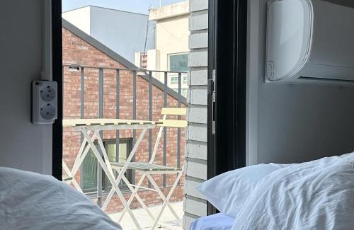 Yeonnam-dong Villa | HongDae, 6 ppl, new building, Big terrace