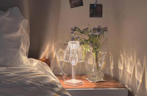 Mangwon-dong Apartment | Hongdae Area Stay with Free Luggage Storage and Airport Bus Access