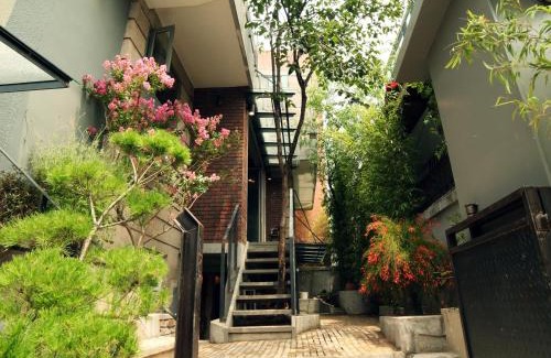 Yeonnam-dong House | Discover Hongdae Guesthouse Pajamaparty with Kitchen Access