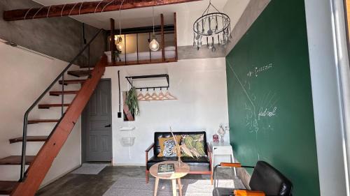 Yeonnam-dong House | Discover Hongdae Guesthouse Pajamaparty with Kitchen Access