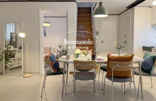Hapjeong-dong Apartment | Hongdae Hapjeong 3BR Apartment for 4 to 8 People