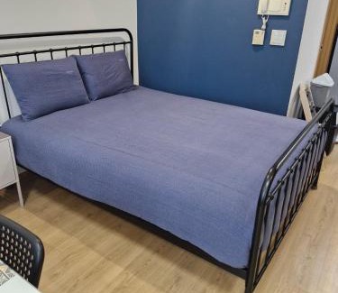 Mapo Apartment | Prime Location: Hongdae Residence Near Hongik Uni Station
