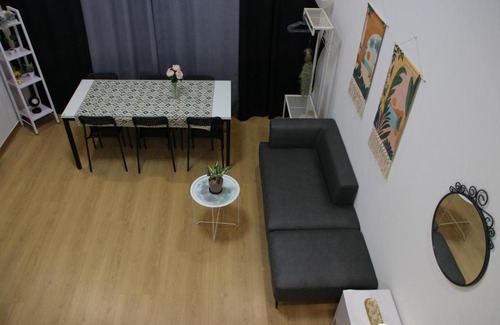 Mapo Apartment | Prime Location: Hongdae Residence Near Hongik Uni Station