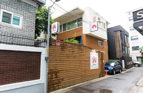 Mapo House | Stylish Hongdae Guesthouse with Family-Friendly Amenities
