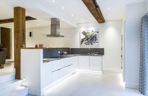 Kendal Apartment | Honister Cottage: Cozy Cottages with Pool & Spa Amenities