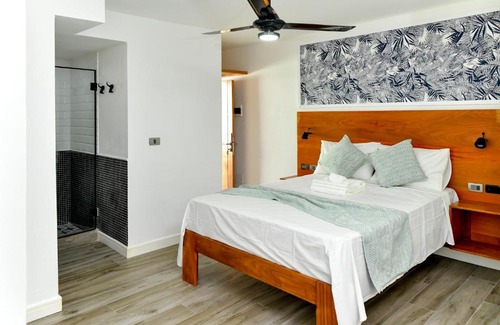El Cortecito Hotel | Beachfront Bliss at Honky Tonk Punta Cana, Rated 8/10