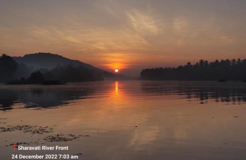 Honavar House | Riverfront Homestay with Pool & Pet-Friendly Amenities