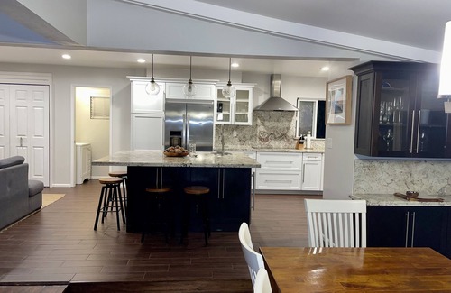 Hilo House | Exceptional Honoli'i Oceanfront Hale with Child-Friendly Amenities