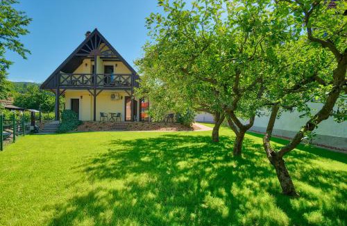 Szentendrei House | Honti Panzió: Rated 9.1/10 with Oceanfront Amenities