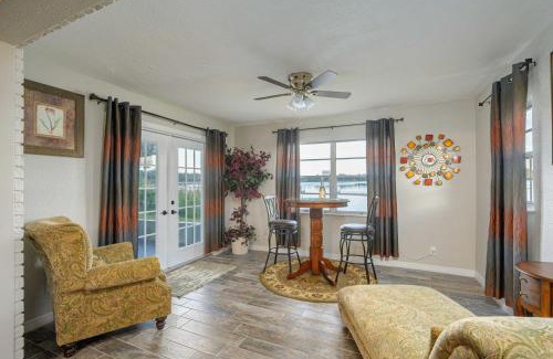 Winter Haven House | Scenic Lakefront Home with Grill, Near Legoland Attractions