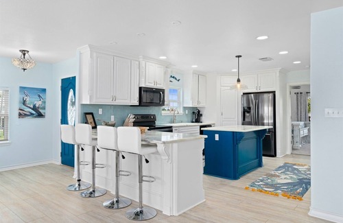 Rockport House | Relax at Hook, Wine & Sinker with Private Pool & Bay Access!
