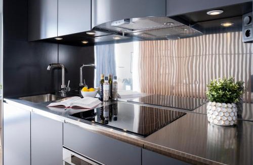 Jarfalla Municipality Apartment | Pet-Friendly HOOM Home & Hotel Järfälla with Hot Tub