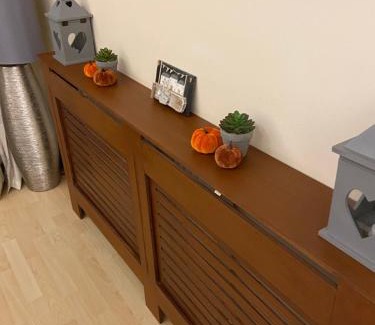 Egloshayle Apartment | Oceanfront Bliss at Hooters Apartment with EV Charging
