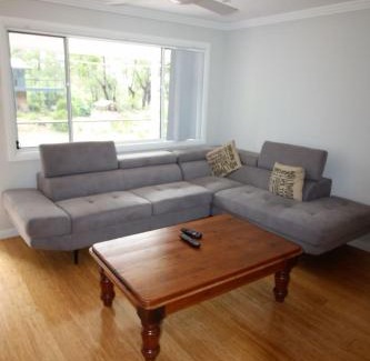 Bendalong House | Hop Hop House: Family & Pet Friendly 4-Star Retreat