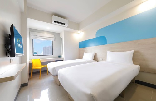 Phil-Am Hotel | Discover Comfort at Hop Inn Hotel Davao with Breakfast