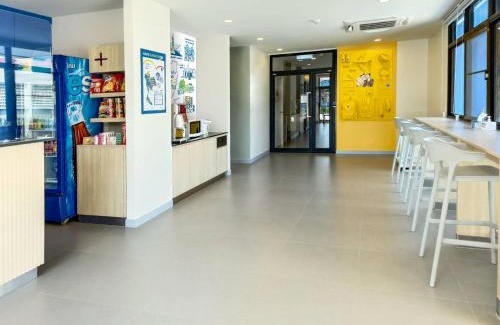 Nai Wiang Hotel | Welcoming Hop Inn Nan: Child-Friendly Getaway with 8.7/10
