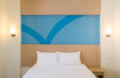 Sakon Nakhon Hotel | Budget-Friendly Hop Inn Sakon Nakhon with Family Amenities