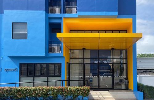 Ban Luam Hotel | Budget-Friendly Stay at Hop Inn Udonthani - Family Friendly
