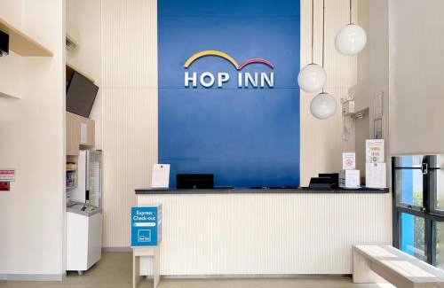 Ban Luam Hotel | Budget-Friendly Stay at Hop Inn Udonthani - Family Friendly