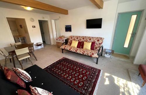Picton Apartment | Convenient Access to Picton Waterfront for Family Fun