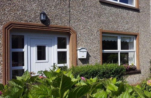 Portrush House | Cozy Hope Cottage: Family-Friendly & Wheelchair Accessible