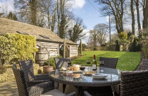 Quenington House | Family-Friendly Hope Cottage with 9/10 Guest Rating