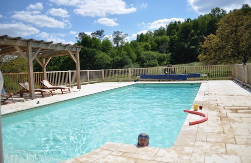 Saint-Pompont Cottage | Relaxing Hope Cottage with Heated Pool in Dordogne