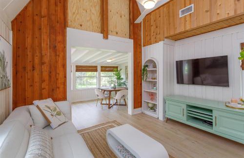 Vacation Village House | Relax in Style at Hope Home: 4-Star Family Retreat