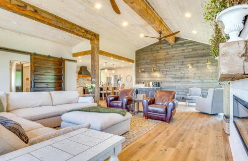Needham House | Hope Retreat with Furnished Deck Near Parks!