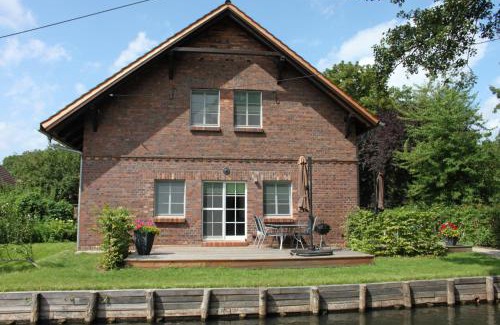 Lehde Apartment | Family-Friendly Hopkas Stall: 4-Star Comfort with Kitchen
