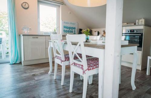 Schonberger Strand House | Hoppetosse: Cozy Holiday Residence with Family Amenities