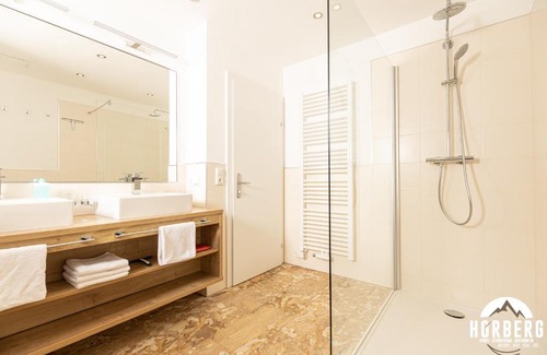 Hoarberg Apartment | Discover HORBERG Appartements: Rated 9.3/10 with Dining