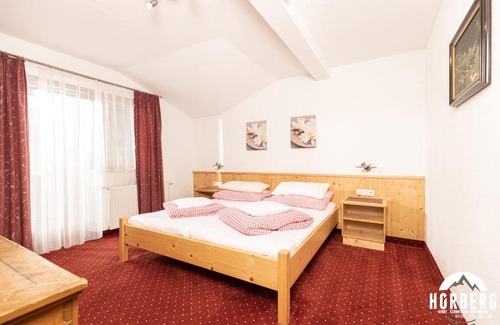 Hoarberg Apartment | Discover HORBERG Appartements: Rated 9.3/10 with Dining