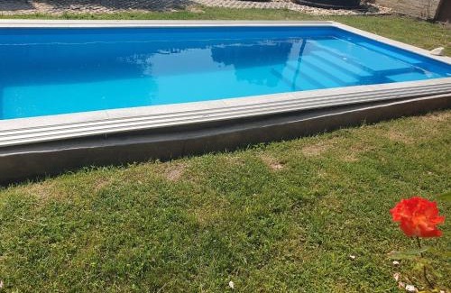 Nagybaracska Apartment | Renowned Horgász-Lak vendégház with Private Beach Access