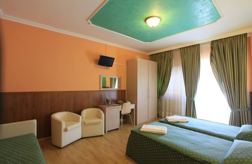 Lucera Hotel | Inviting Hori Balconata 2.0: Banqueting & Comfort Awaits