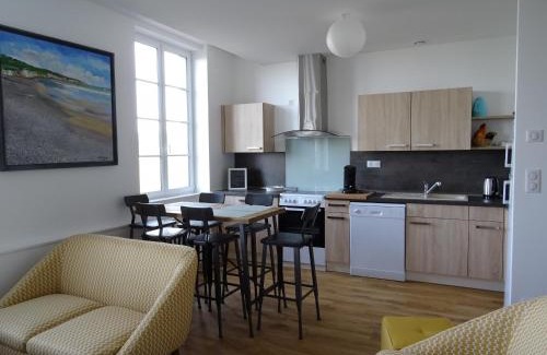 Hautot-sur-Mer Apartment | Experience Horizon: Family and Pet-Friendly Retreat
