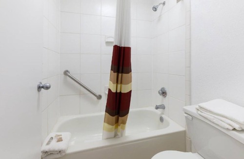 Anderson Hotel | Budget-Friendly Horizon Inn & Suites with Family Amenities